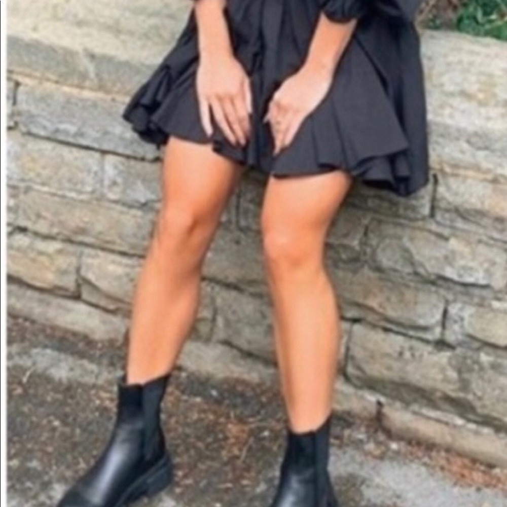 LAST PAIR 8.5 NWT H&M High Profile Chelsea Boots - Picture 6 of 10